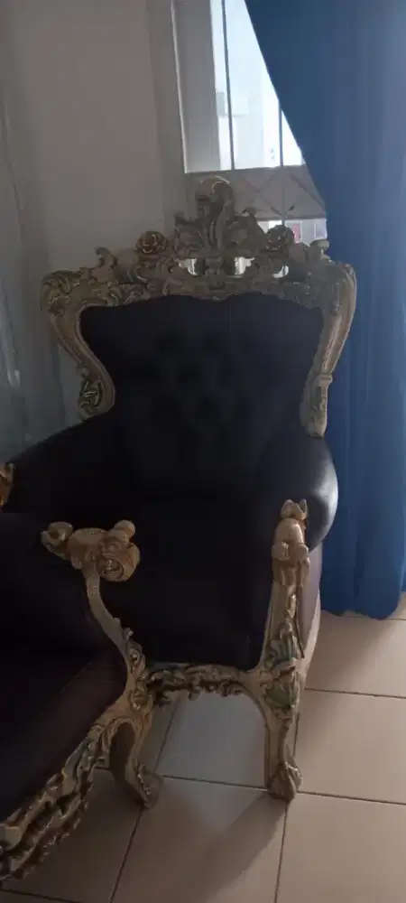 Kursi jati kulit mulus