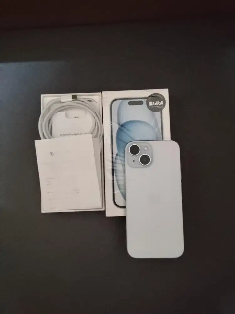 IPHONE 15 128gb GARANSI RESMI (second)