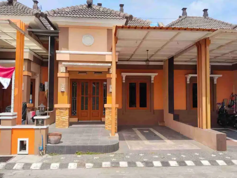 DI JUAL RUMAH
PERUM PURI TAMAN AGUNG NO 02
KEL. : ARJOWINANGUN/
KEC. : KEDUNGKANDANG
KAB  : MALANG