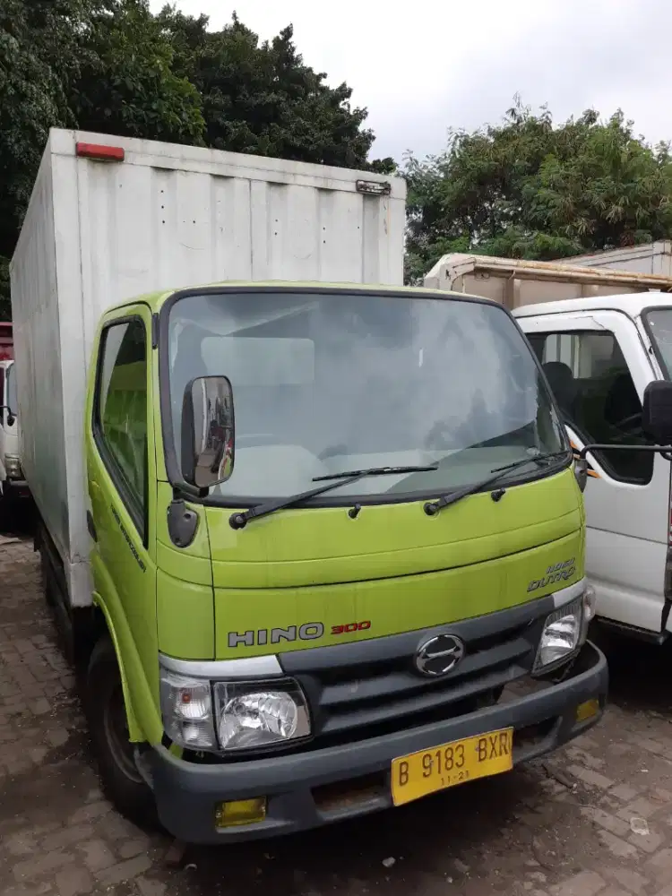 Hino dutro 110 SDL engkel long bok besi tahun 2019 original