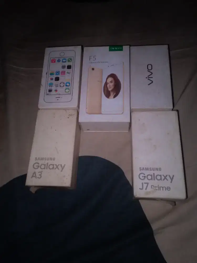 Di jual 5 bh kardus hp