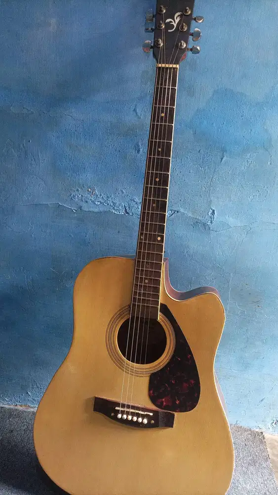 Jual gitar akustik elektrik merk yamaha