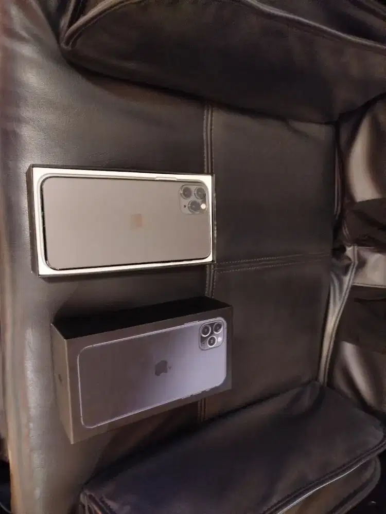 iPhone 11 pro max 512gb emang cakep