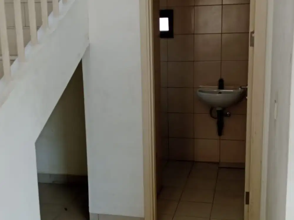 Rumah siap huni di JGC