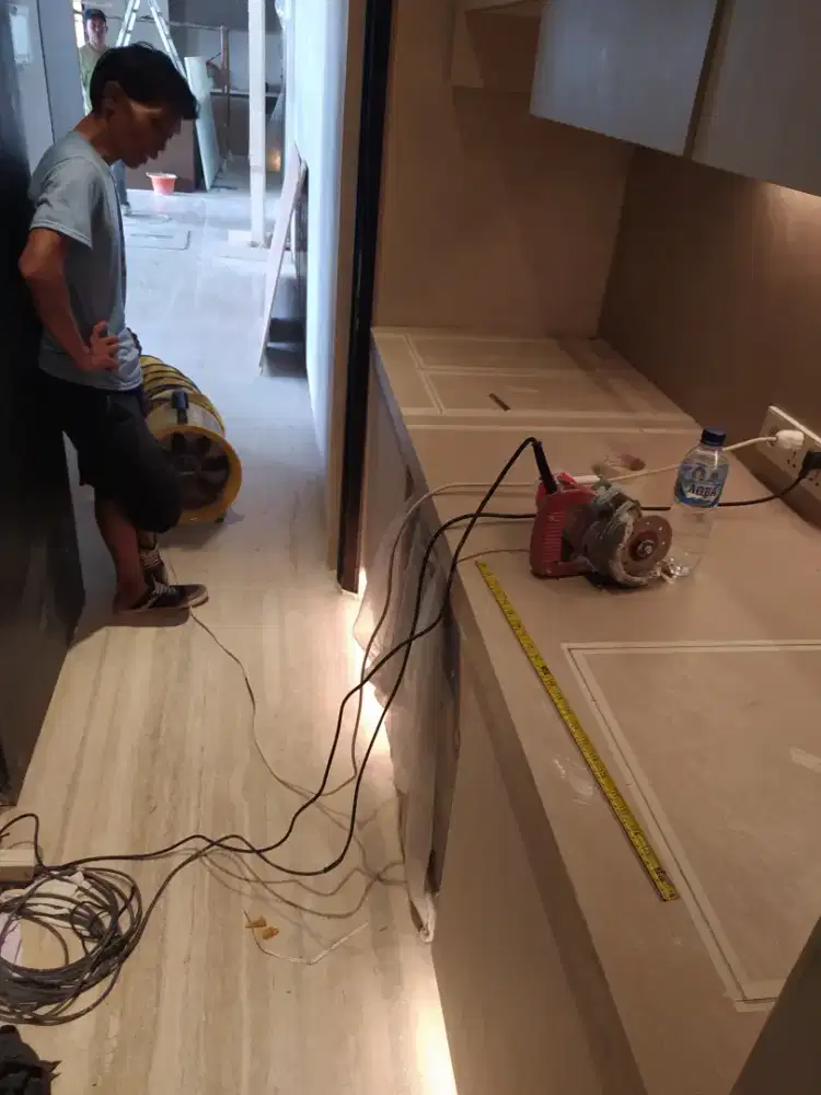 Kitchen Island marmer Quadra Granit