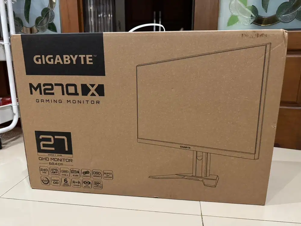 Gigabyte M27Q X Gaming Monitor 27 IPS QHD 240Hz (BNIB)