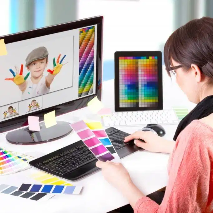 Customer Service & Graphic Designer Digital Printing Percetakan