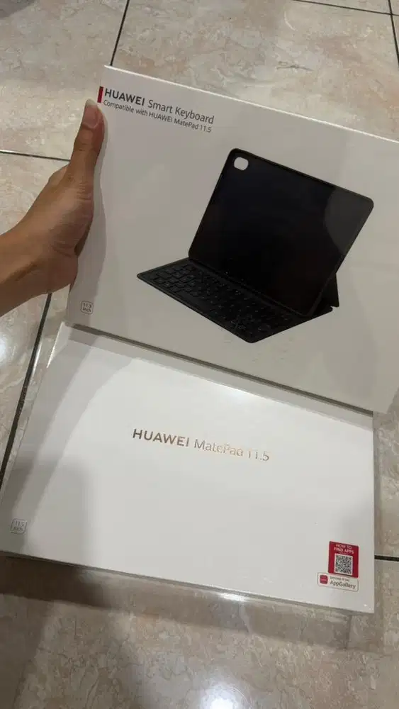 NEW!! HUAWEI MATEPAD 11.5 + SMART KEYBOARD