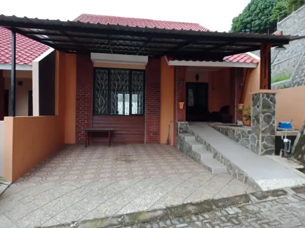 BU di jual rumah mewah lingkungan asri