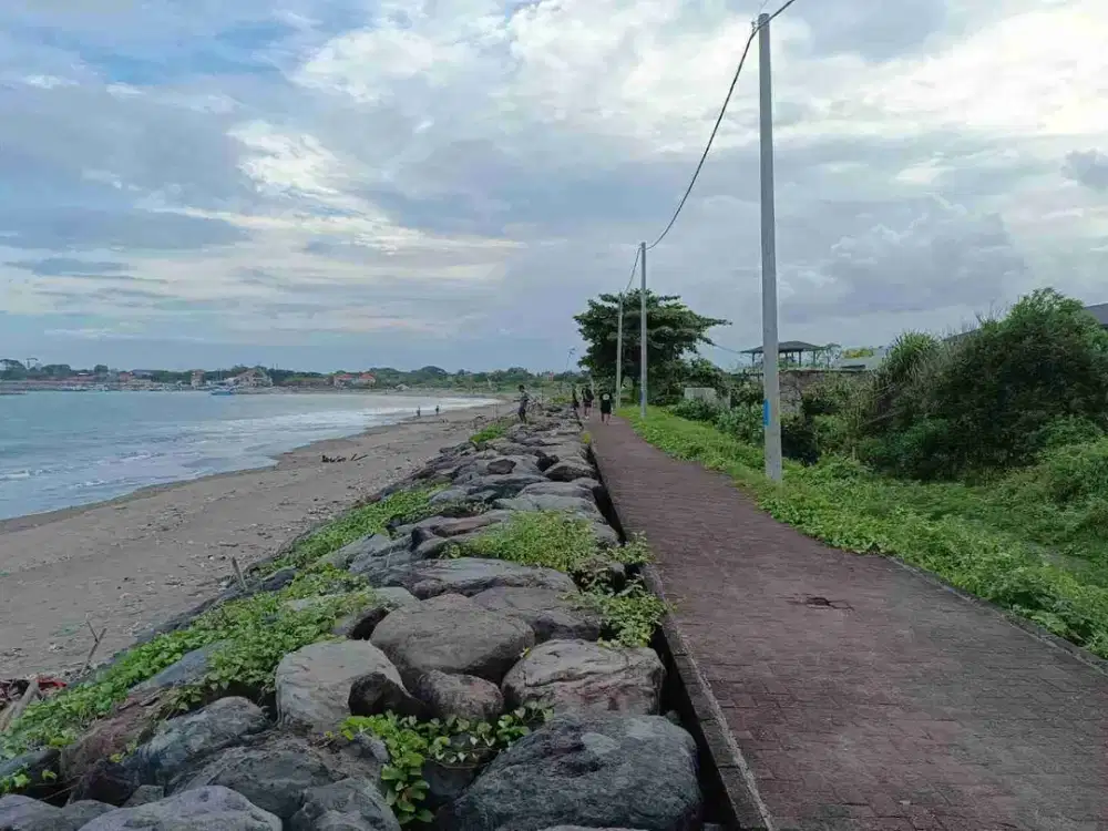tanah loss pantai Padang galak Sanur bali