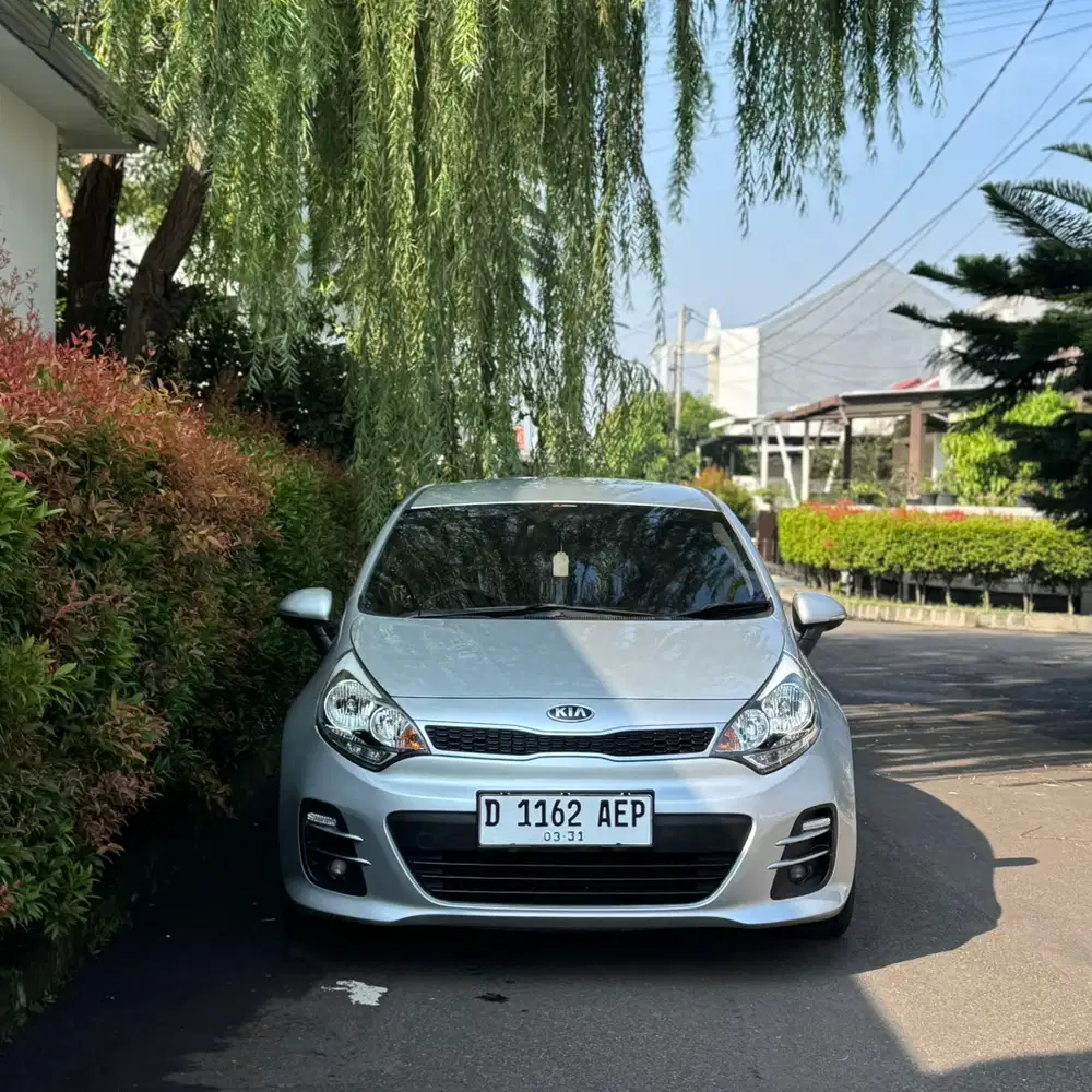 Kia Rio 1.4 Platinum AT 2015/2016 Low KM Istimewa