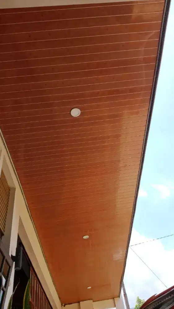 Menerima jasa las panggilan