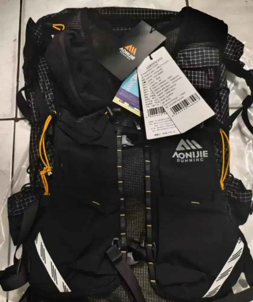 AONIJIE FH2530 (hydropack semi daypack ultralight 30L)