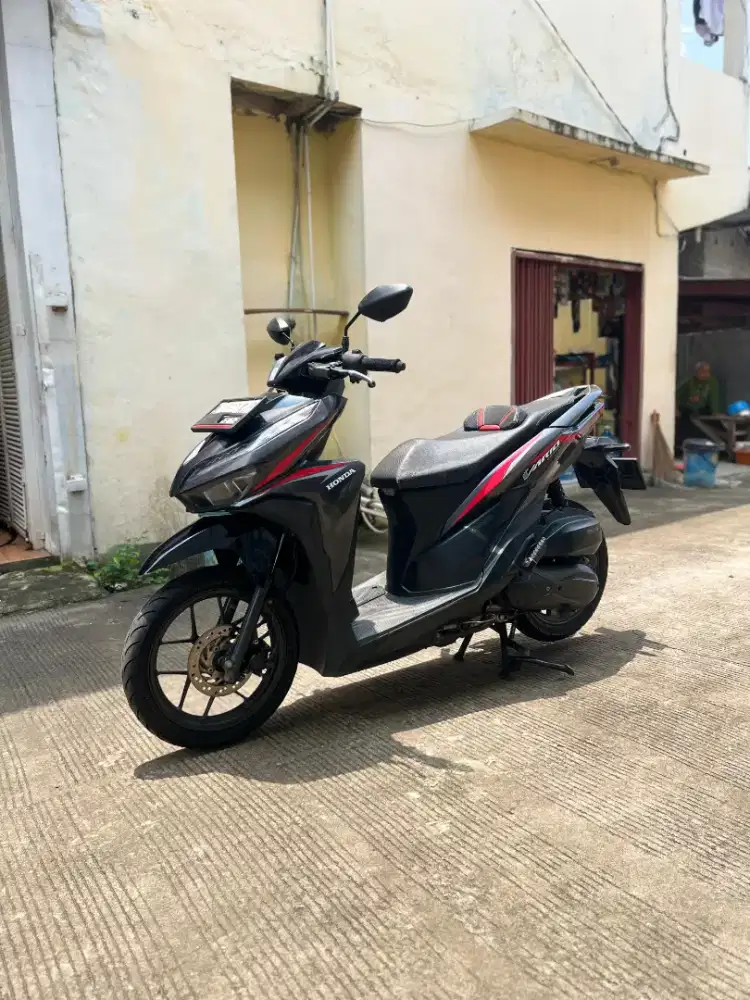 Vario 125 LED thn 2018