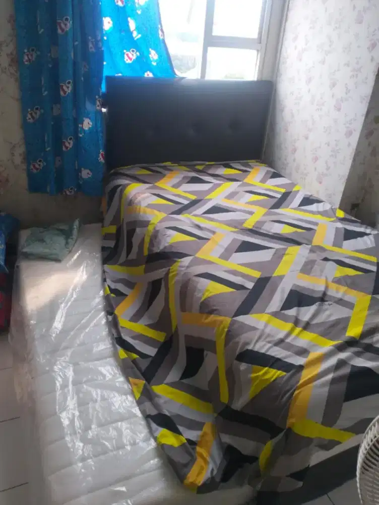 JUAL KASUR KONDISI BAGUS