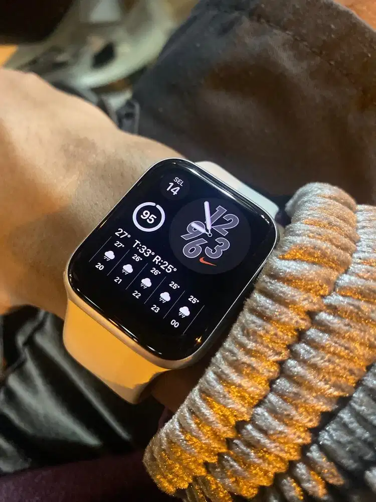 I watch SE Gen 3 Starlight Ibox