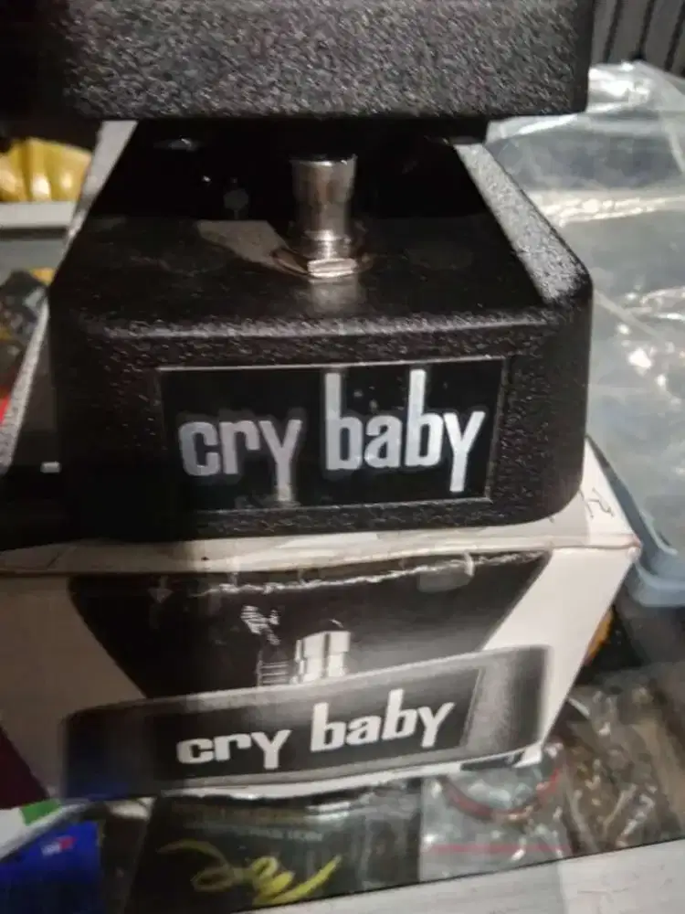 Pedal wah baby cry usa.