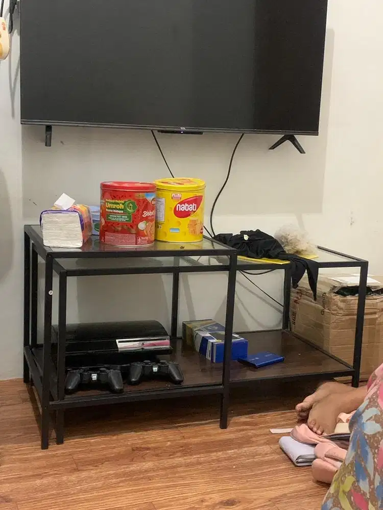 Meja kaca minimalis rangka besi Informa