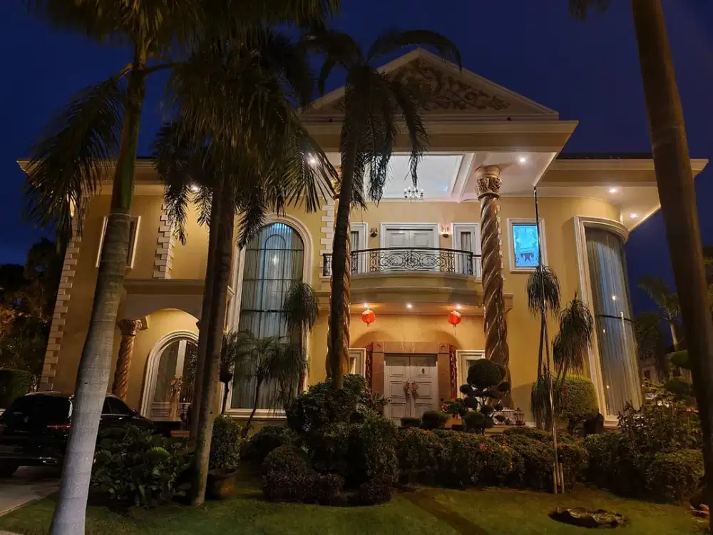 Dijual Rumah di Taman Resort Mediterania, Lt.804m2, Hadap Timur