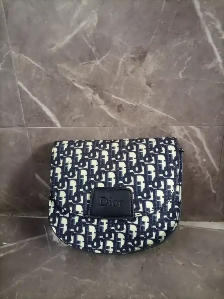Dijual Tas Pinggang Dior
