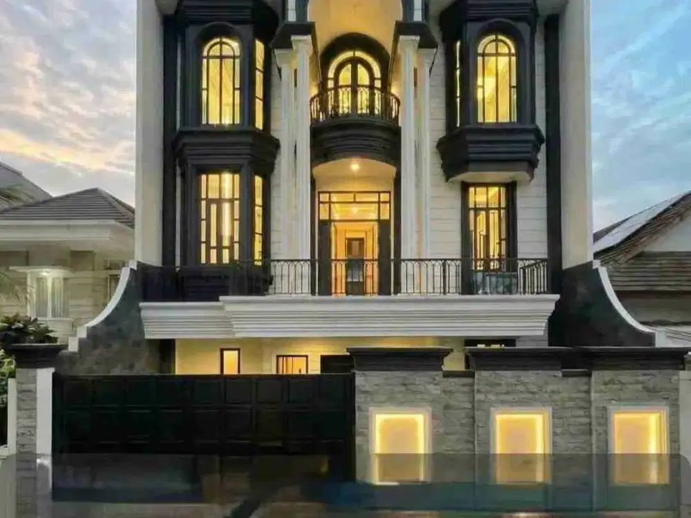 Jual rumah di kemang Jakarta selatan private pool rooftop