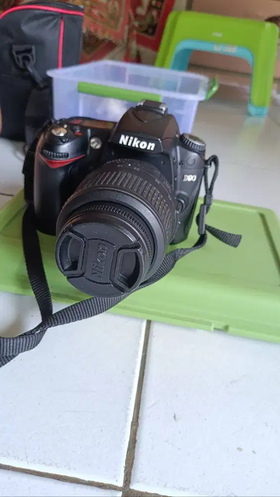 Kamera Nikon D90 + Kit 18-55 mm