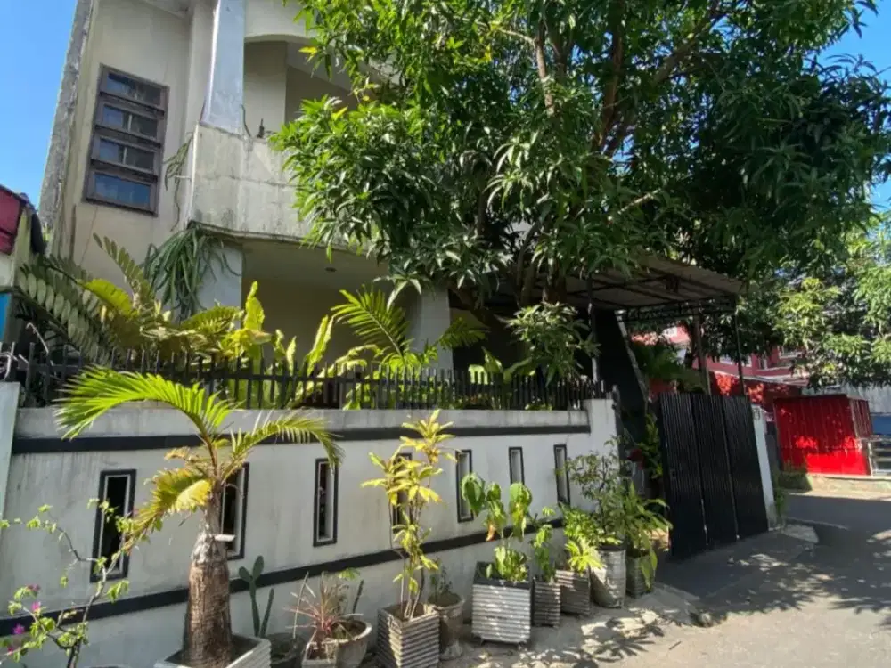 Rumah 3 Lantai Luas di Hartaco Indah Dg Tata!