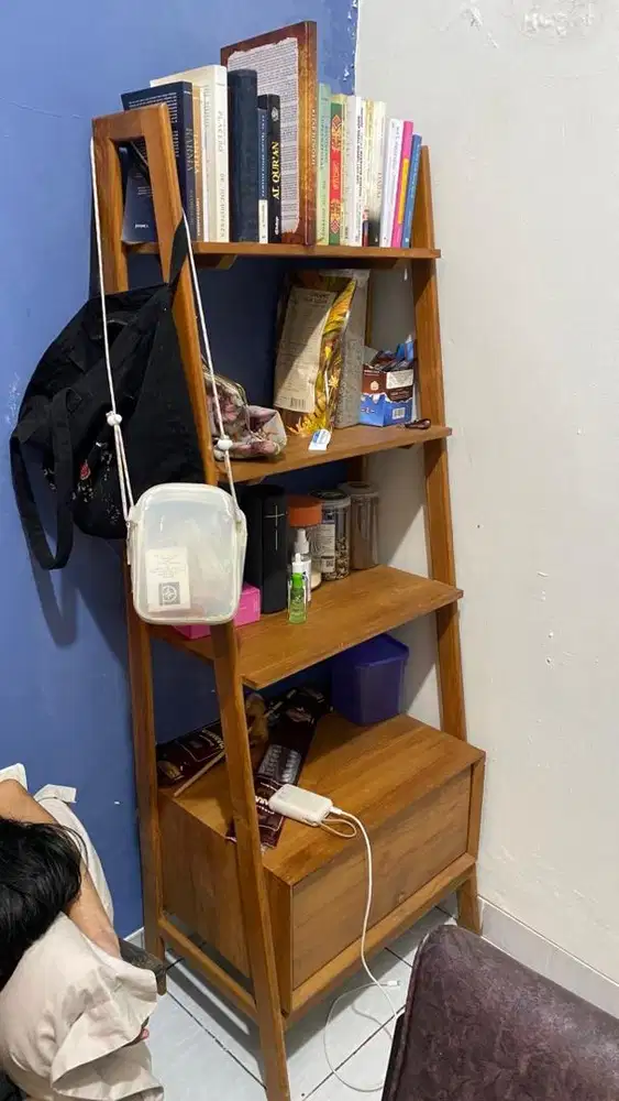 RAK LEMARI KAYU JATI SOLID