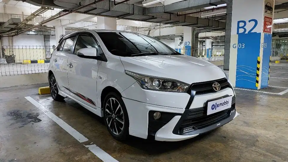 TDP 9,JT, Toyota Yaris 1.5 TRD Sportivo Bensin-AT Putih 2017