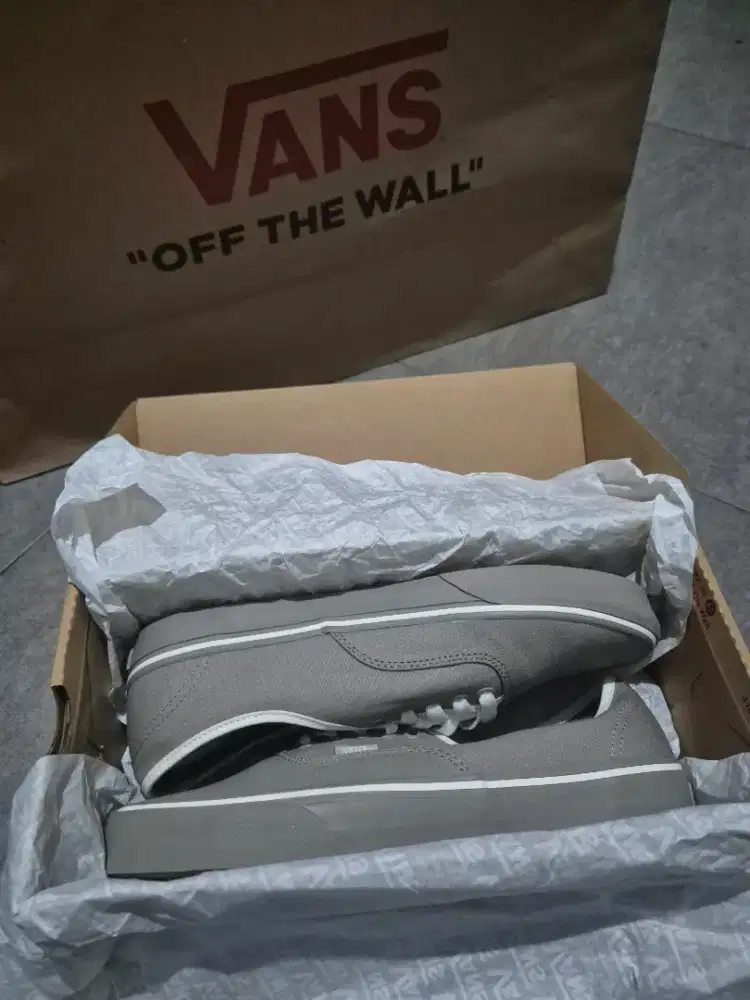 VANS AUTHENTIC POP GRAY
