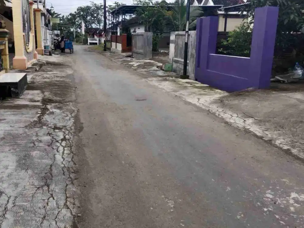 Pekarangan 140m² muka 7m jalan 5m kawasan ramai utk kos kos an, gadingan Bendosari Sukoharjo :