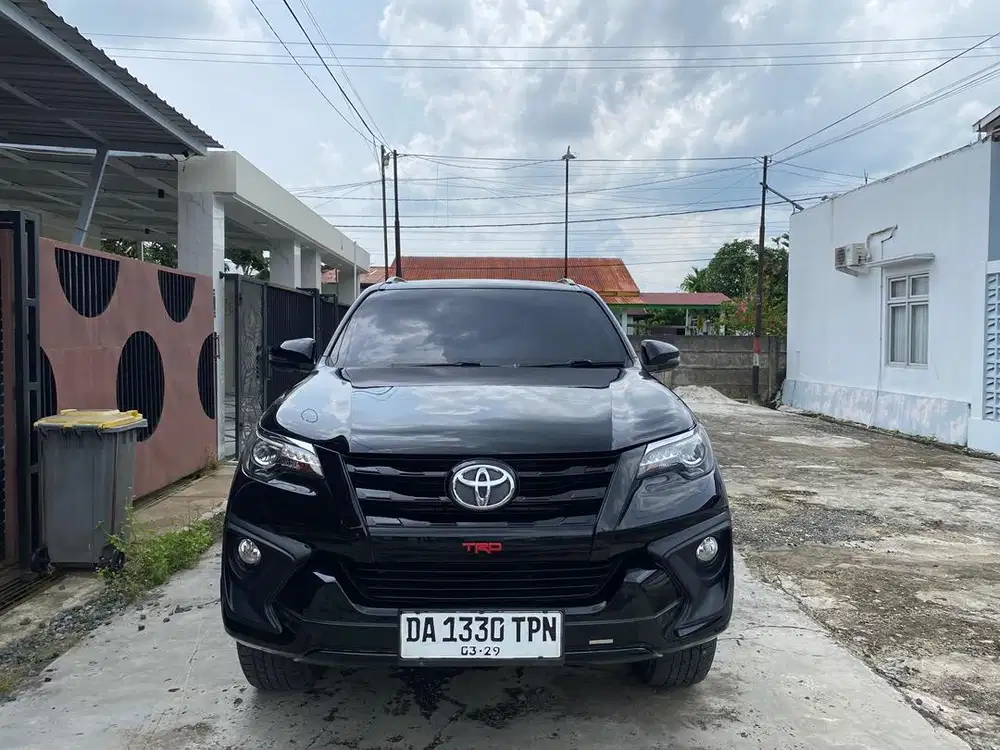 Toyota Fortuner 2.4 VRZ TRD Sportivo 2017
