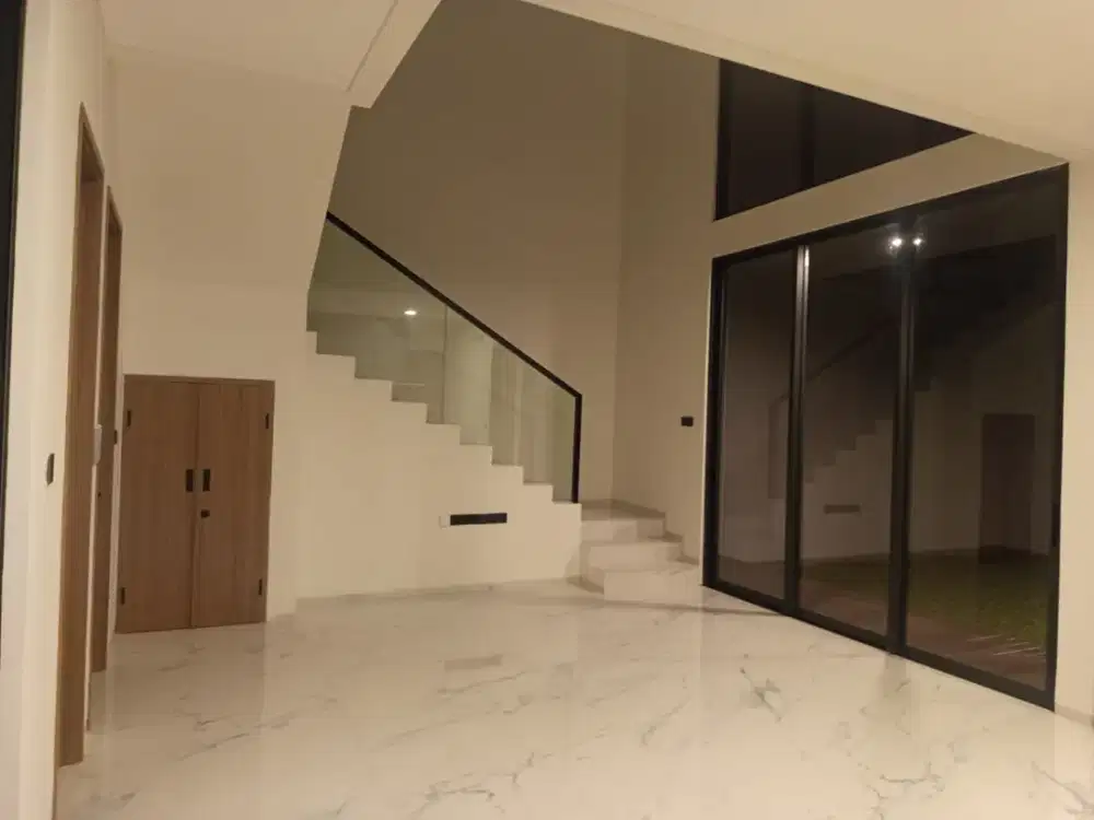 Rumah Baru Mewah Siap Huni di Cluster Hillary Summarecon Bandung