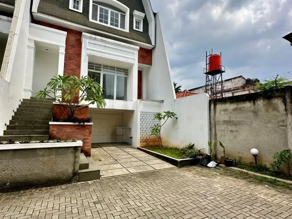 Rumah 3 Lantai Siap Huni di Pesanggrahan Jakarta Selatan (SD)