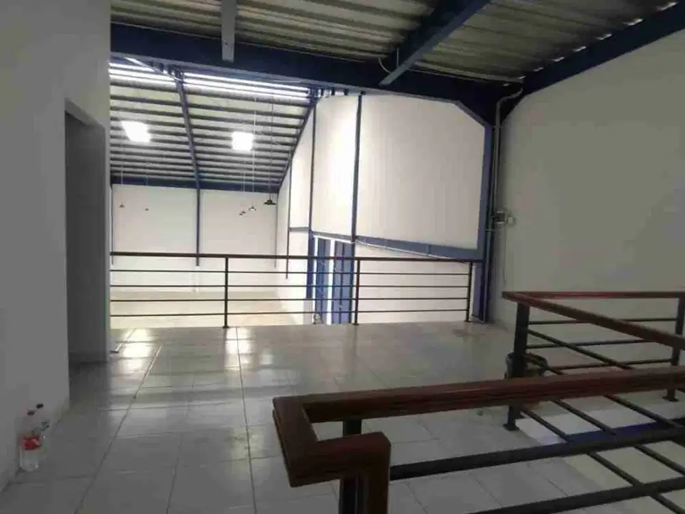 dijual gudang akses strategis akses kontainer  dekat bandara