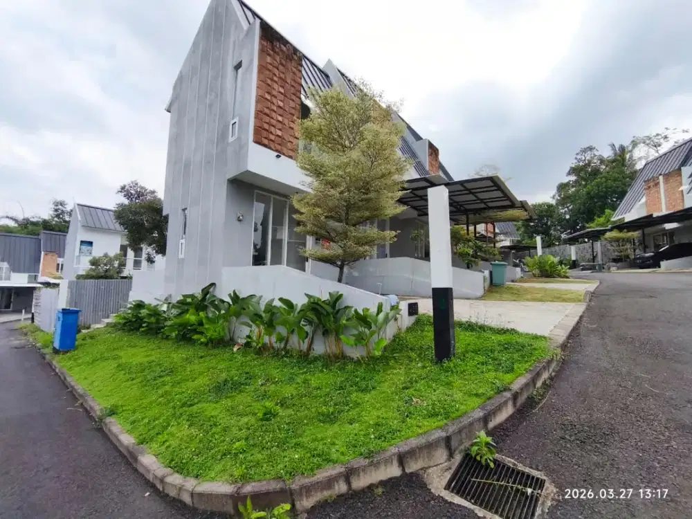 Dijual Via Lelang Rumah di Bernady Land Slawu