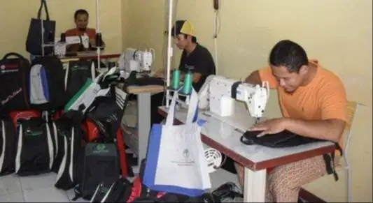 Lowongan Penjahit / Tukang Jahit Tas Berpengalaman