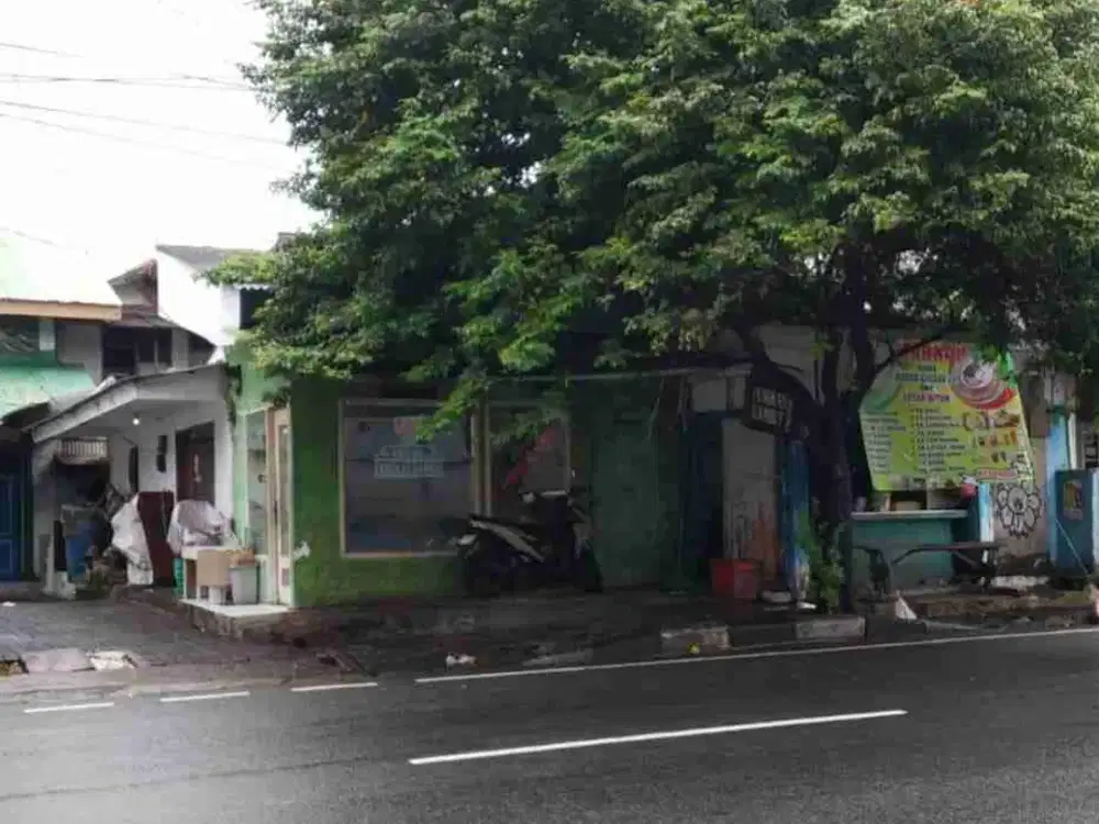 Dekat GBK, Dijual Rumah Lama Hitung Tanah Area Komersial di Kebayoran Lama Jakarta Selatan