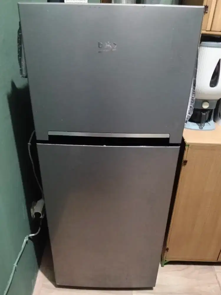 Kulkas Beko 200L