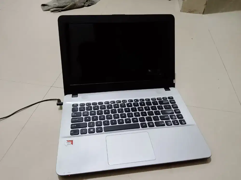 Laptop ASUS X441B