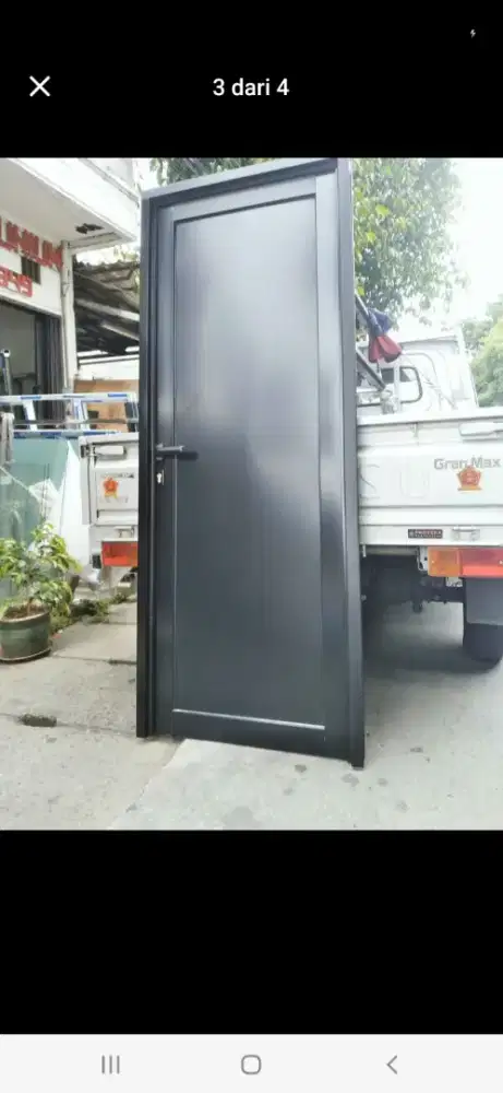 Pintu aluminium swing T220cm L100cm hrg terpasang 2,3 jt/unit