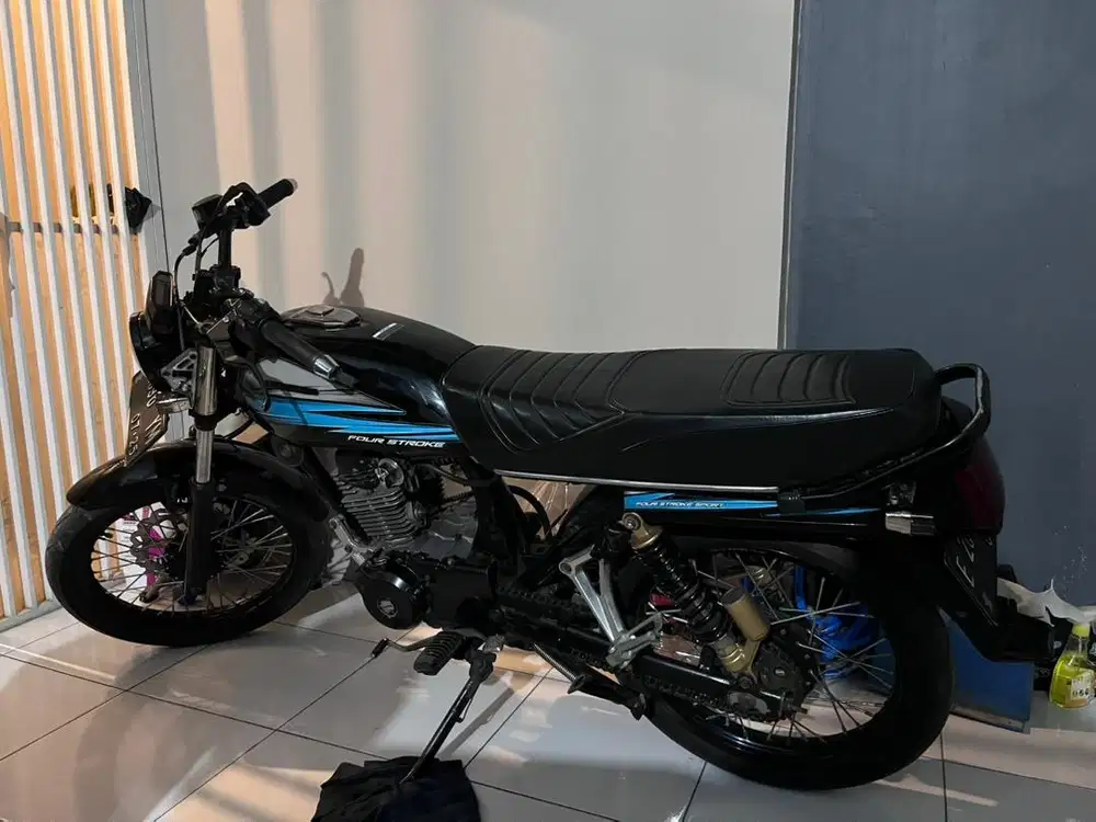 Di jual motor GL PRO
