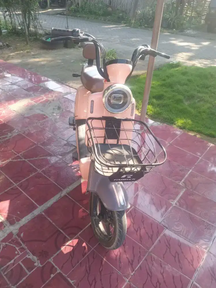 Jual sepedah listrik merek rubick veneto
