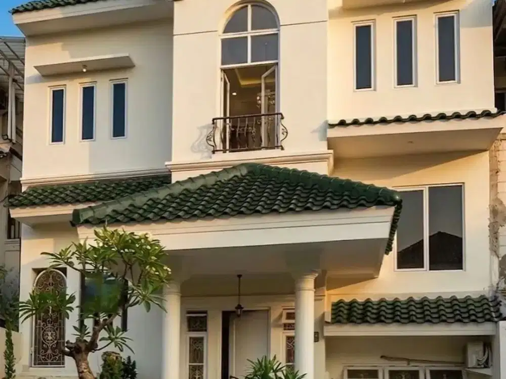 Rumah Sentul City Bogor Cluster Bukit Golf Hijau 10x22m 3 lantai, bagus, hadap Timur