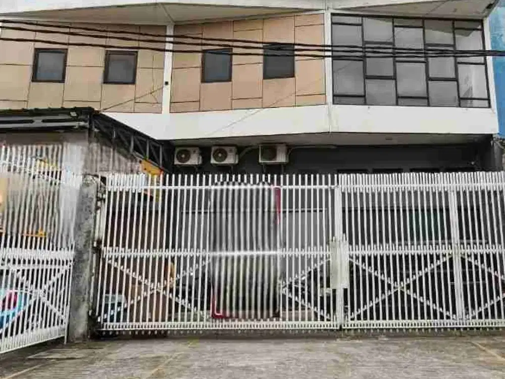 2 Unit Ruko Ex Dealer Di Cakung, Jakarta Timur