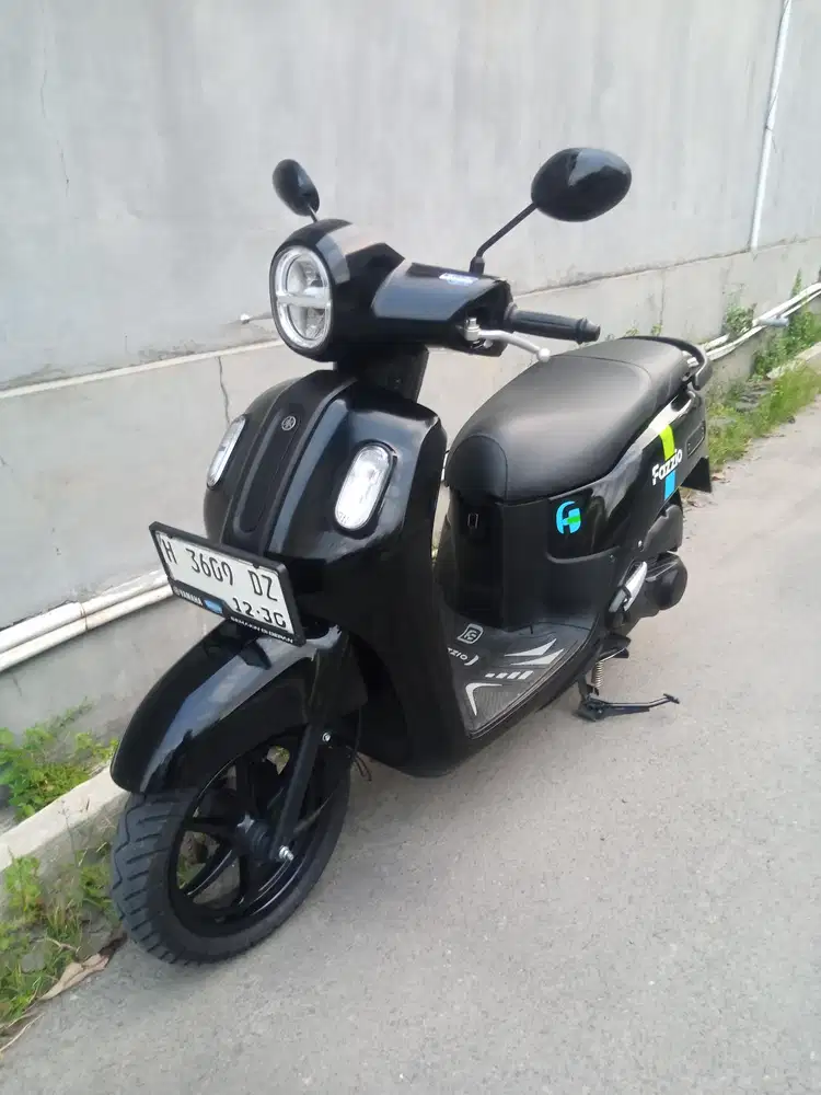 Yamaha fazzio 2025 Hitam