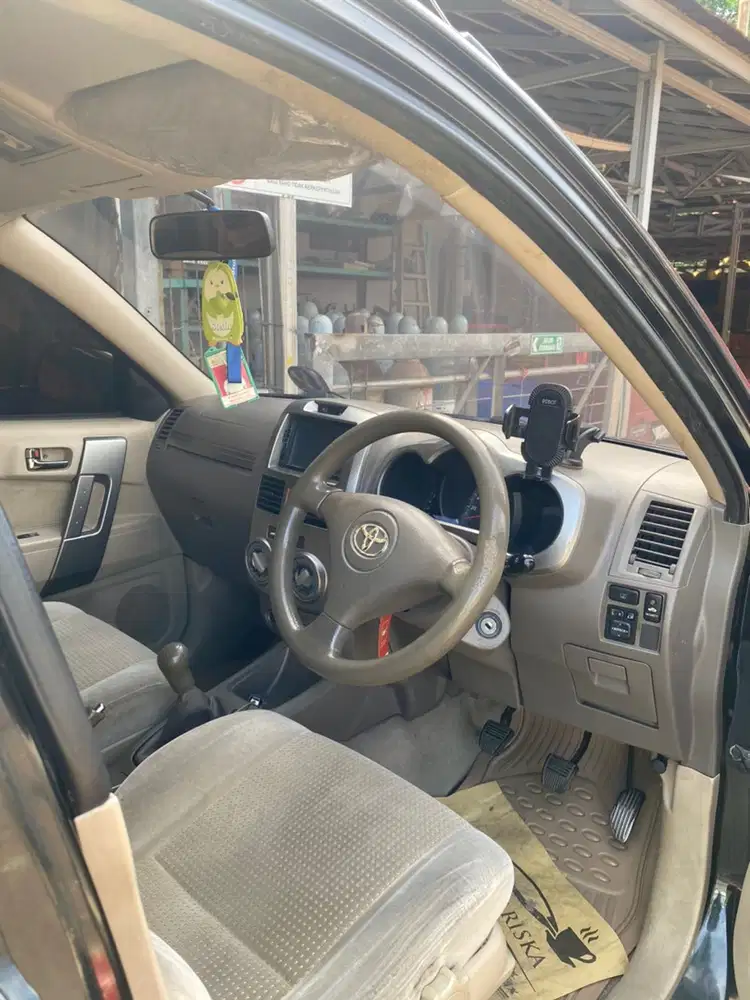 Toyota Rush 2009 Bensin