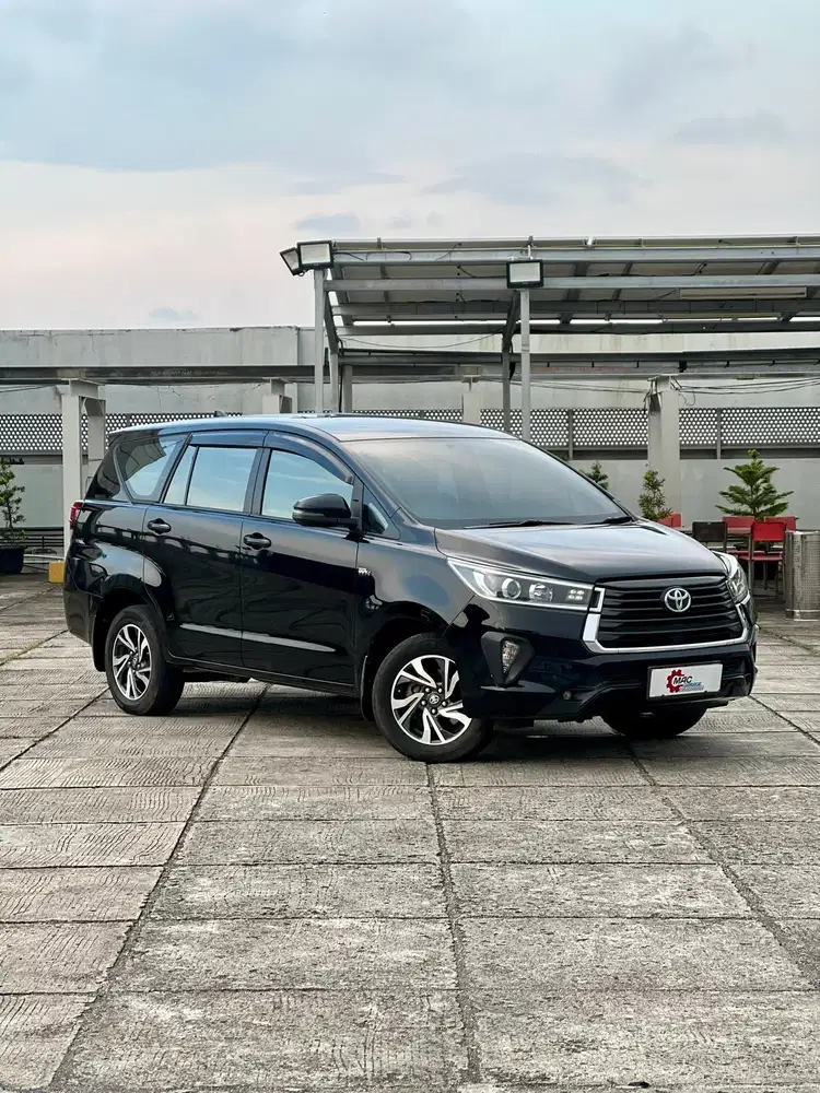 Toyota Kijang Innova Reborn V bensin 2021