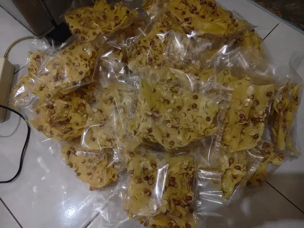 Bantu masak dan packing