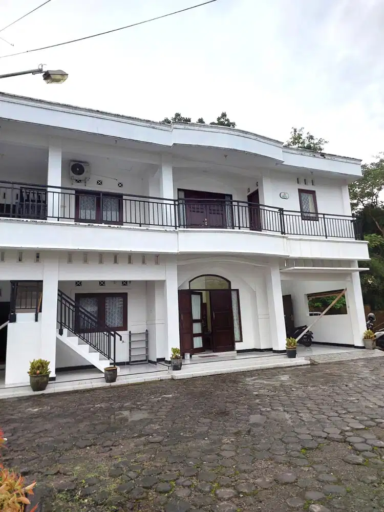 Kos atau Guesthouse di Jalan Padma dekat Hyatt Palagan